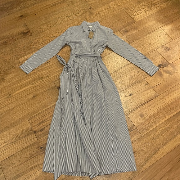 ANN MASHBURN Dresses & Skirts - Ann Mashburn wrap blue and white maxi wrap dress in cotton